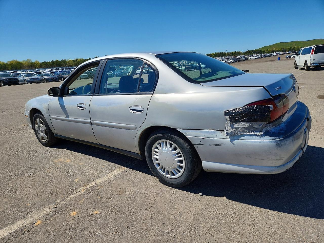 2004 Chevrolet Malibu Ls - Image 2