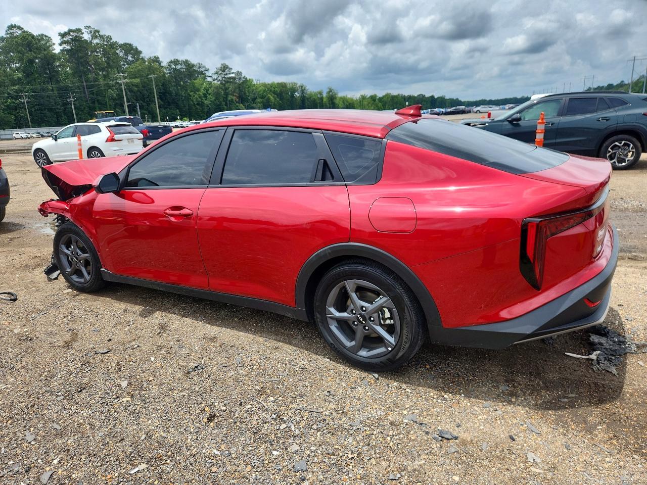 2025 Kia K4 Lxs - Image 2