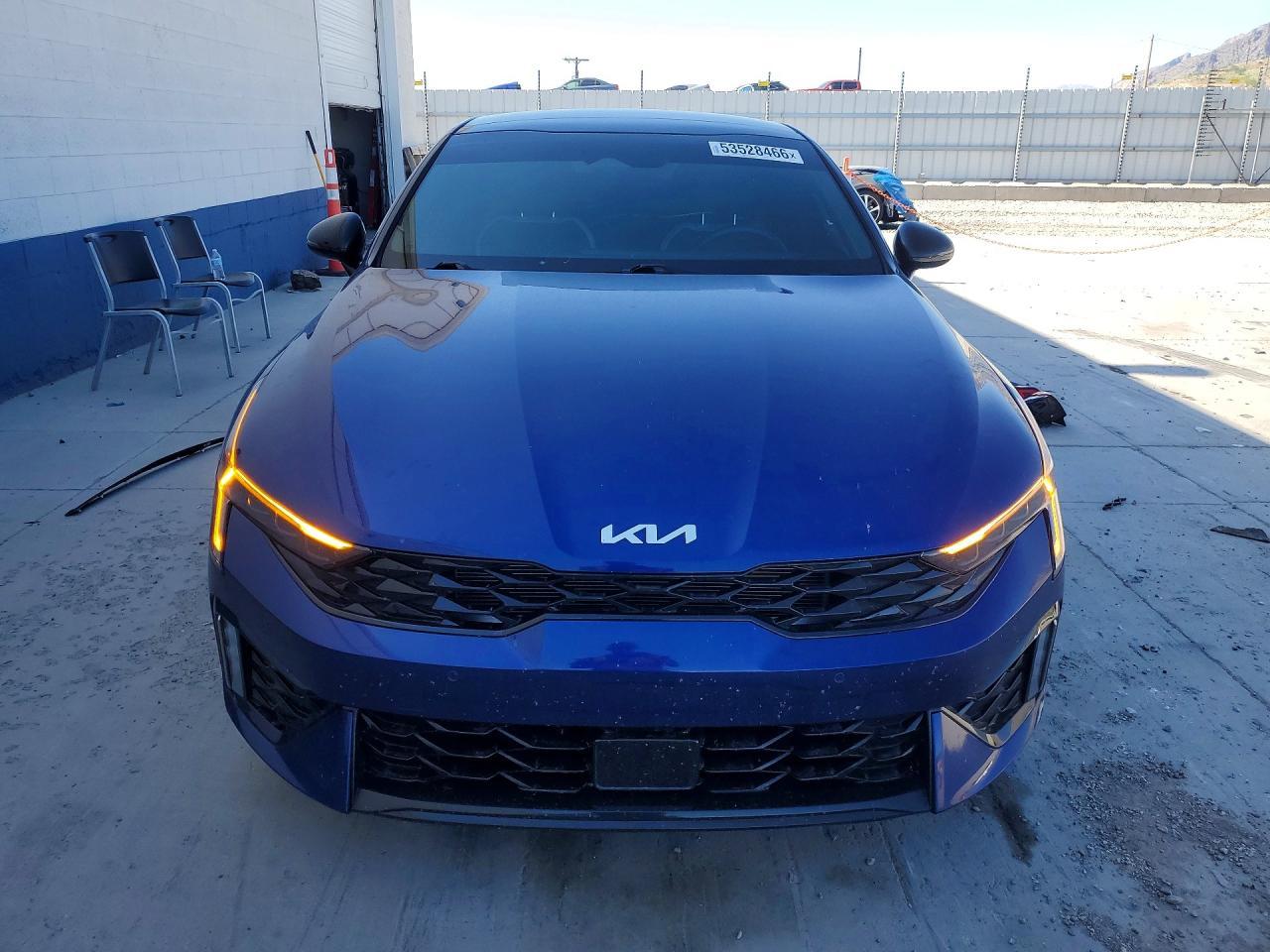 2025 Kia K5 Gt Line - Image 5