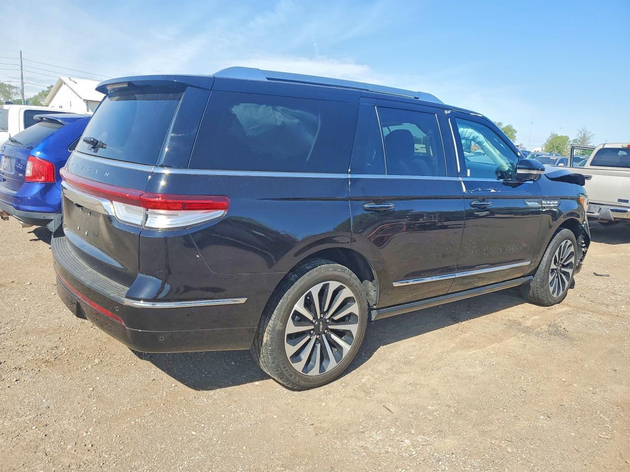 2023 Lincoln Navigator Reserve - Фото 3