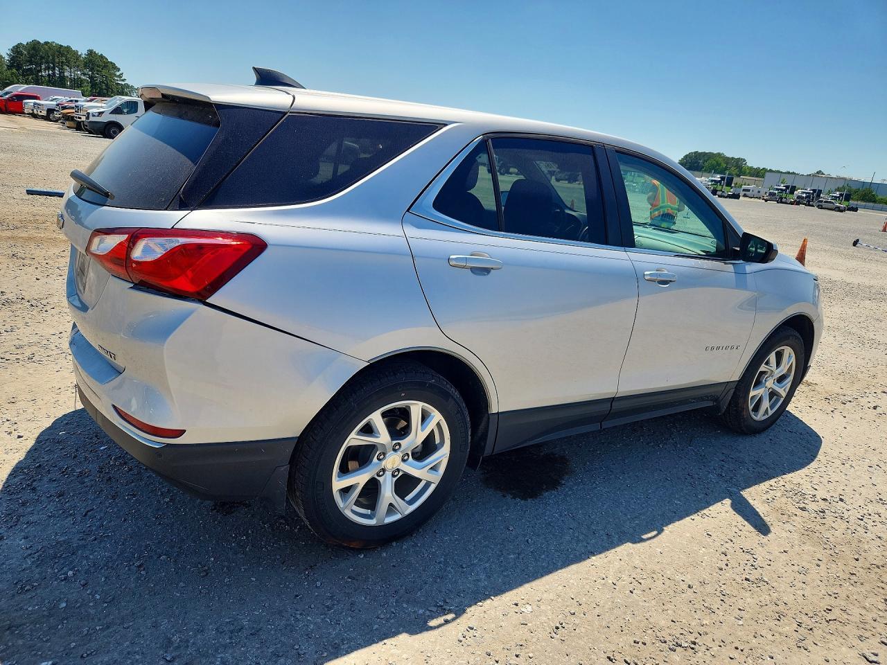 2021 Chevrolet Equinox Lt - Image 3