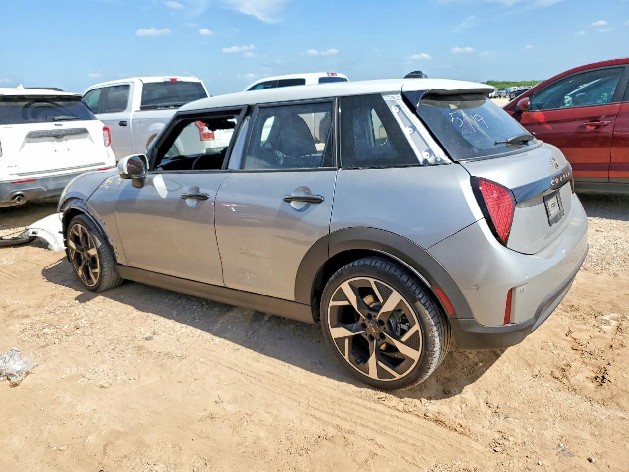 2026 Mini Cooper Base - Фото 2