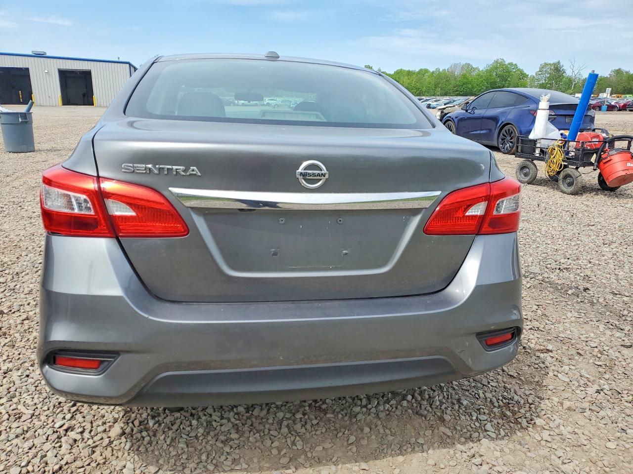 2018 Nissan Sentra Sv - Фото 6