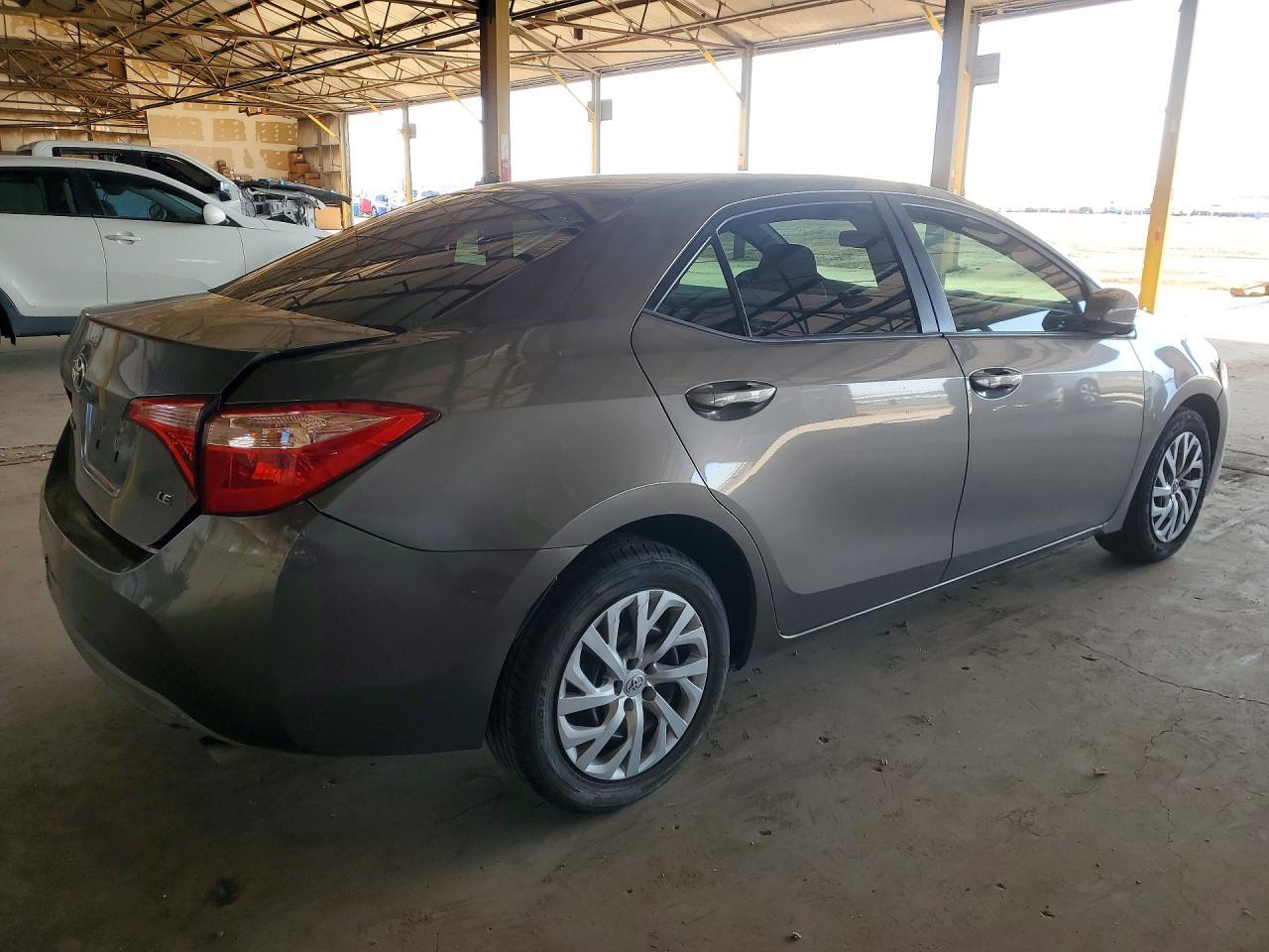 2019 Toyota Corolla Le - Фото 3