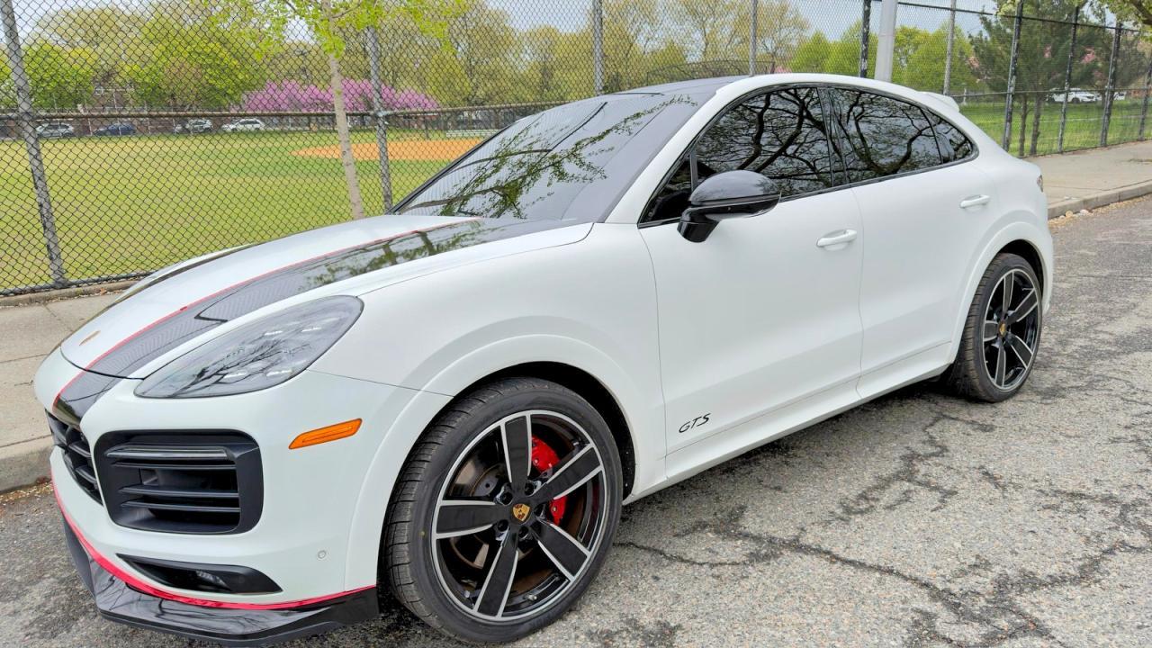 2022 Porsche Cayenne Gts Coupe - Image 2