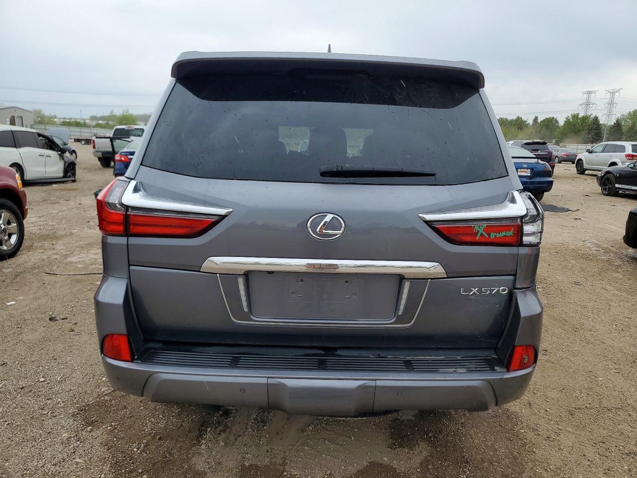 2019 Lexus Lx 570 - Image 6