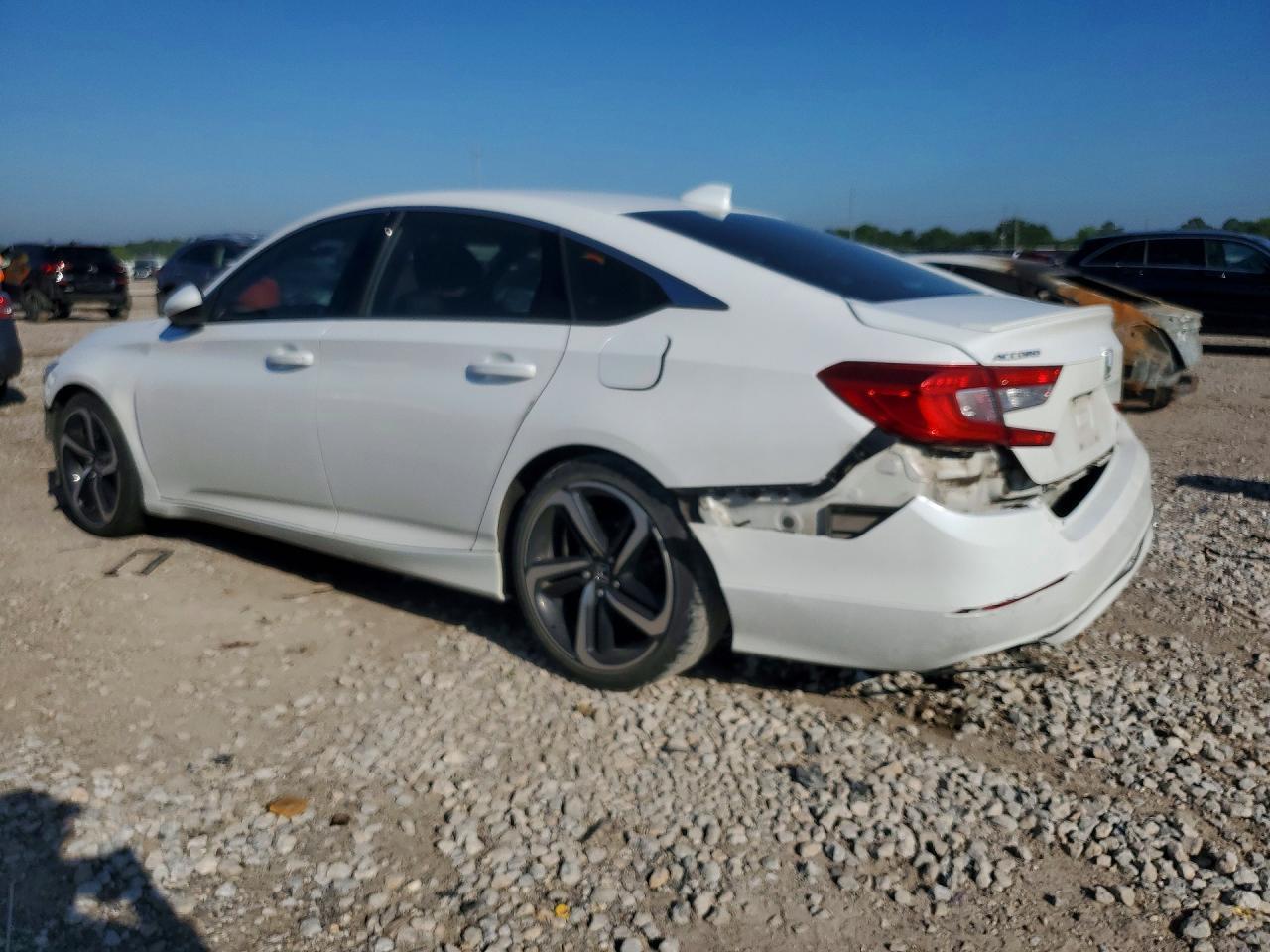 2019 Honda Accord Sport - Image 2