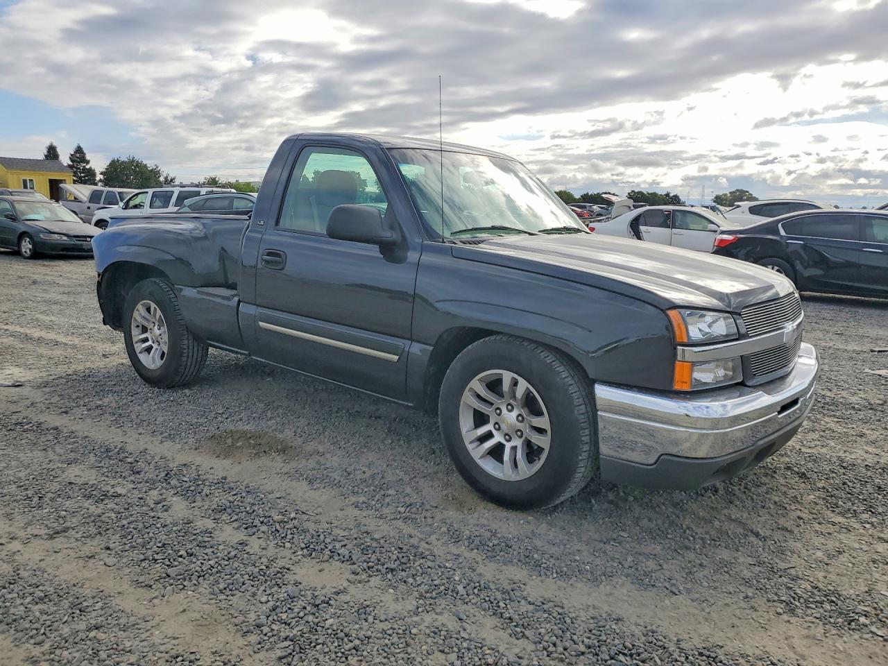 2003 Chevrolet Silverado C1500 - Фото 4