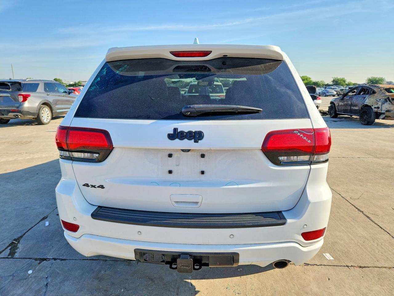 2022 Jeep Grand Cherokee Laredo E - Image 6