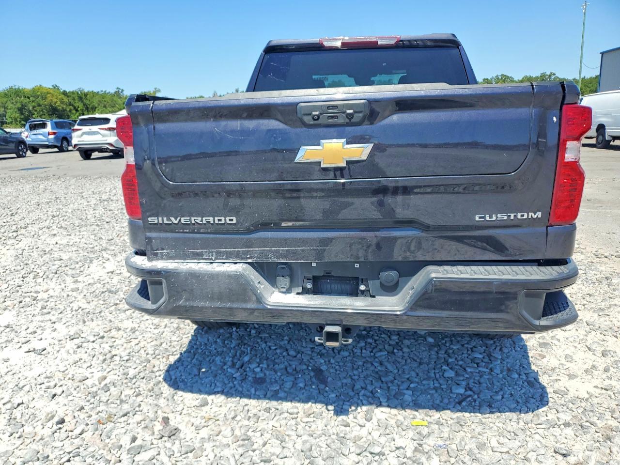 2022 Chevrolet Silverado K1500 Custom - Image 6