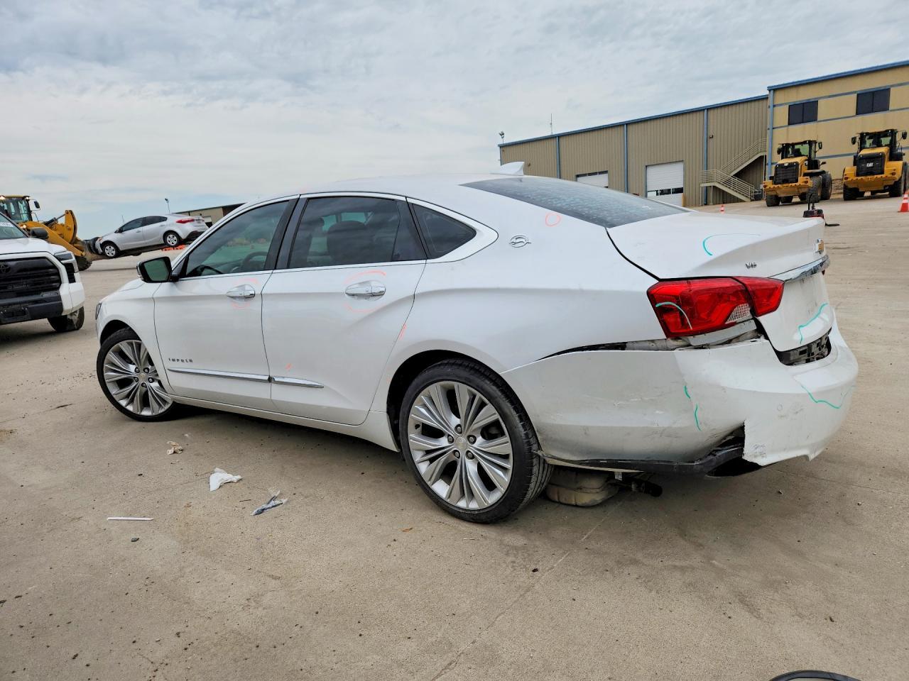 2017 Chevrolet Impala Premier - Фото 2
