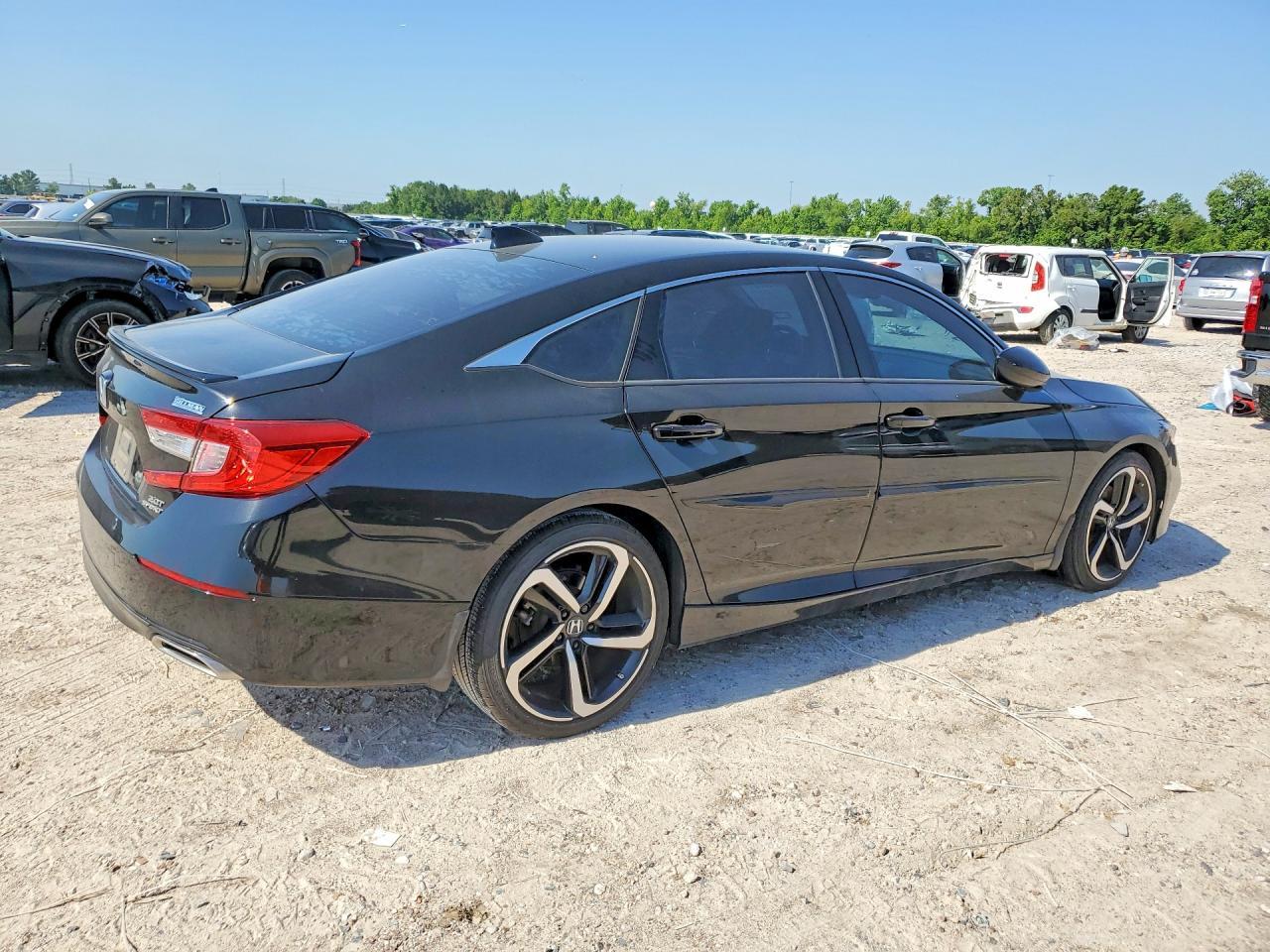 2020 Honda Accord Sport - Image 5