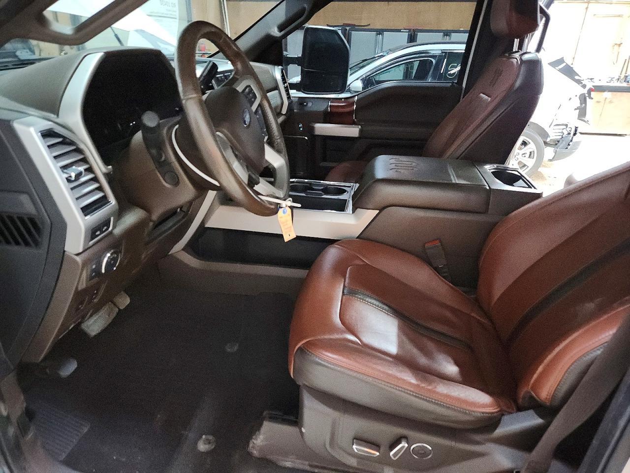 2019 Ford F350 Super Duty - Фото 7