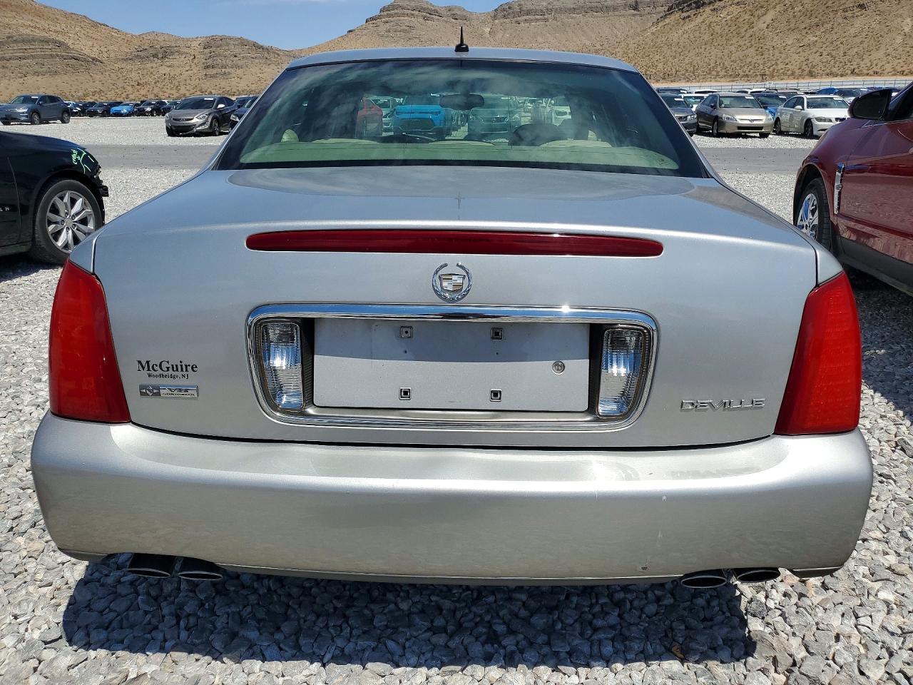 2005 Cadillac Deville - Image 6