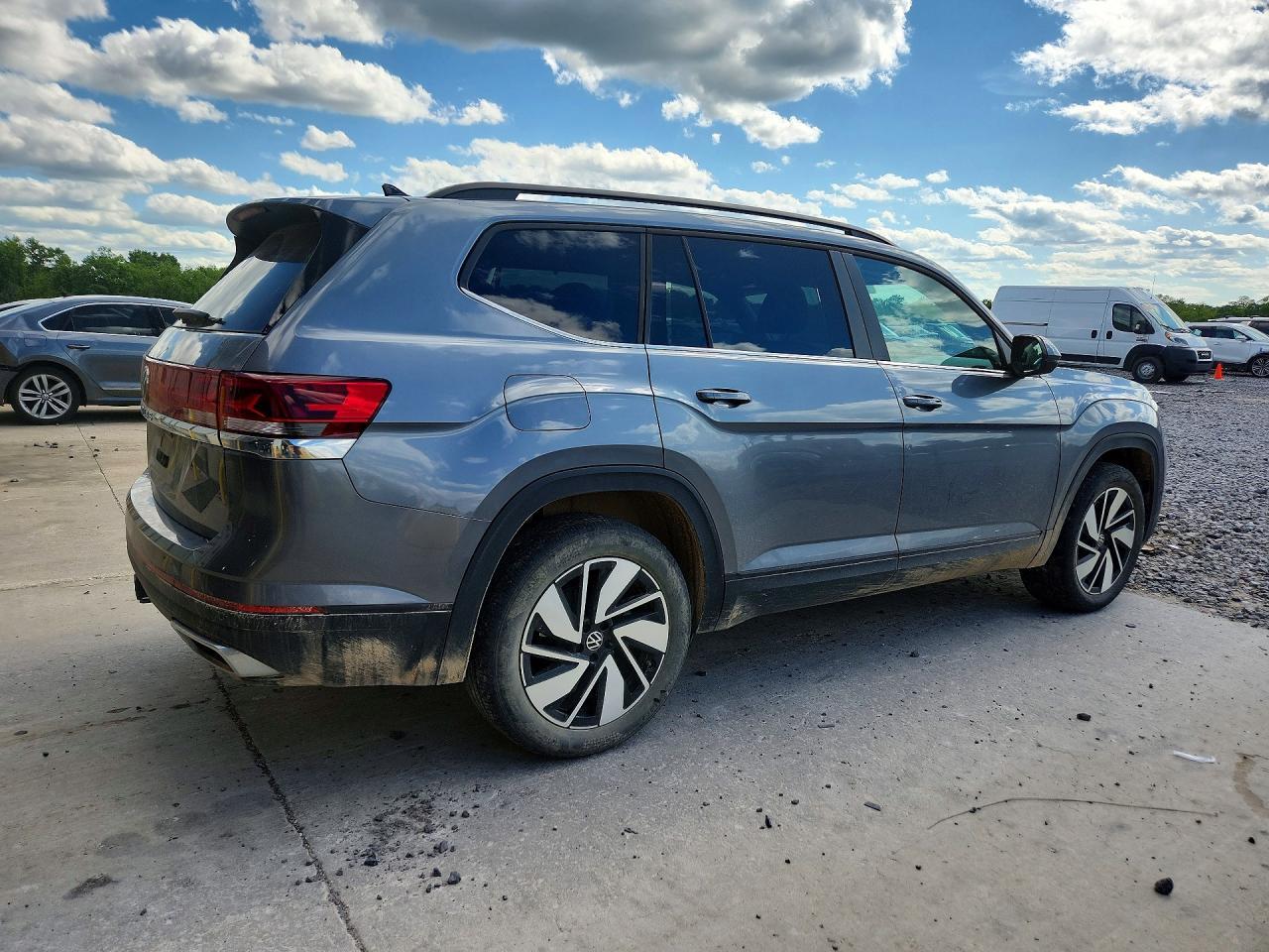 2024 Volkswagen Atlas Se - Image 3
