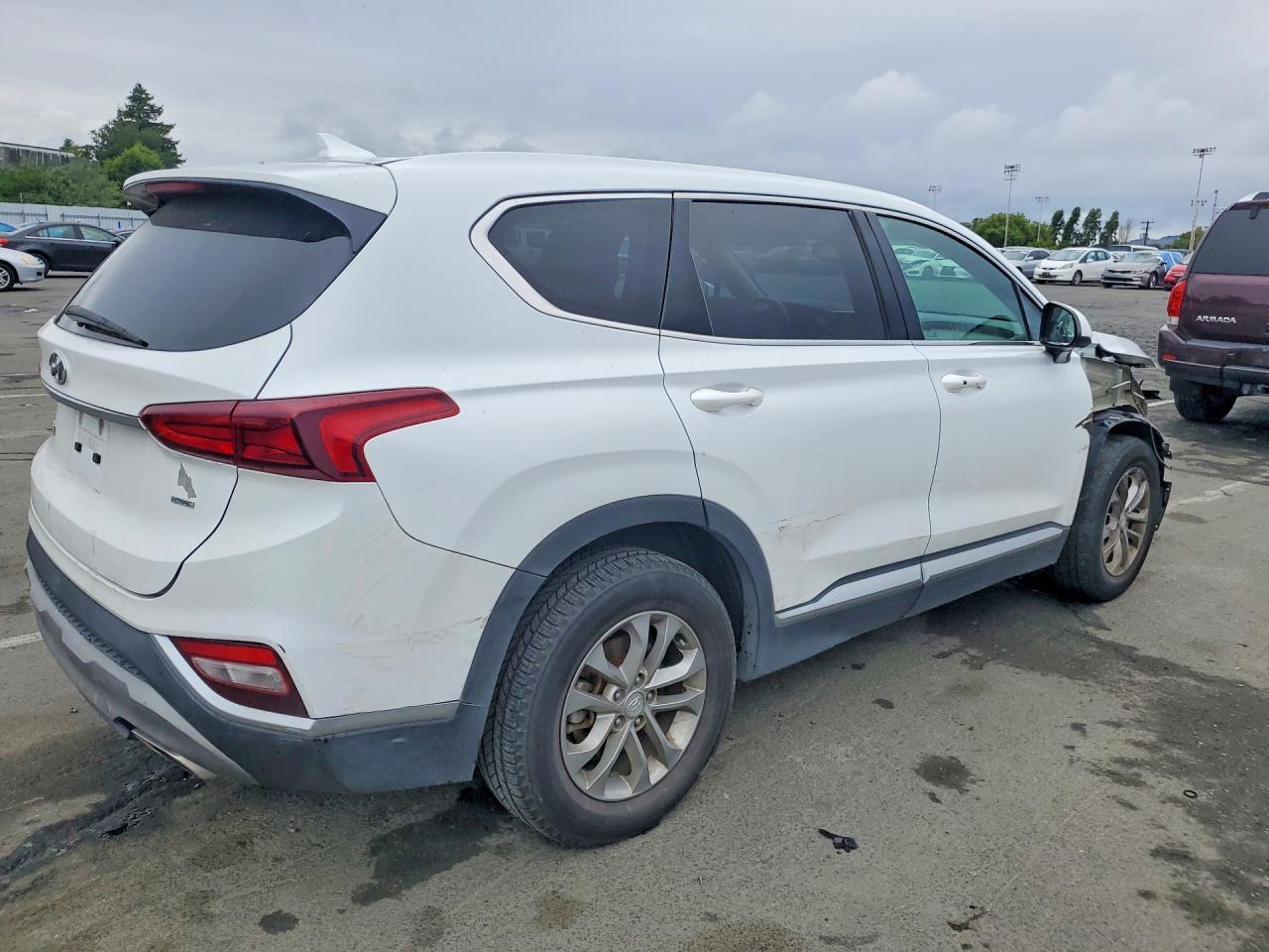 2019 Hyundai Santa Fe Sel 2.4L - Image 3