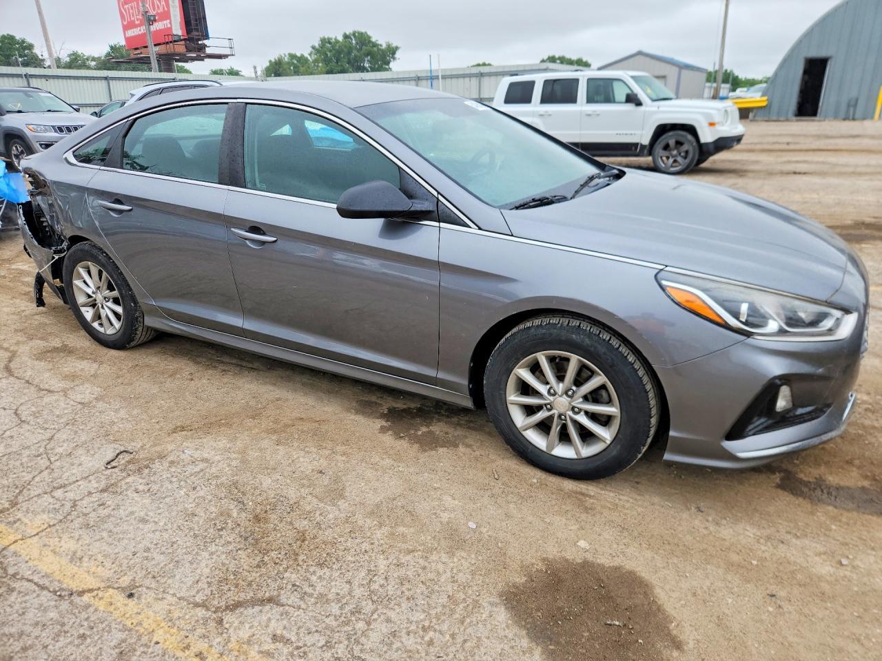 2019 Hyundai Sonata Se - Image 4