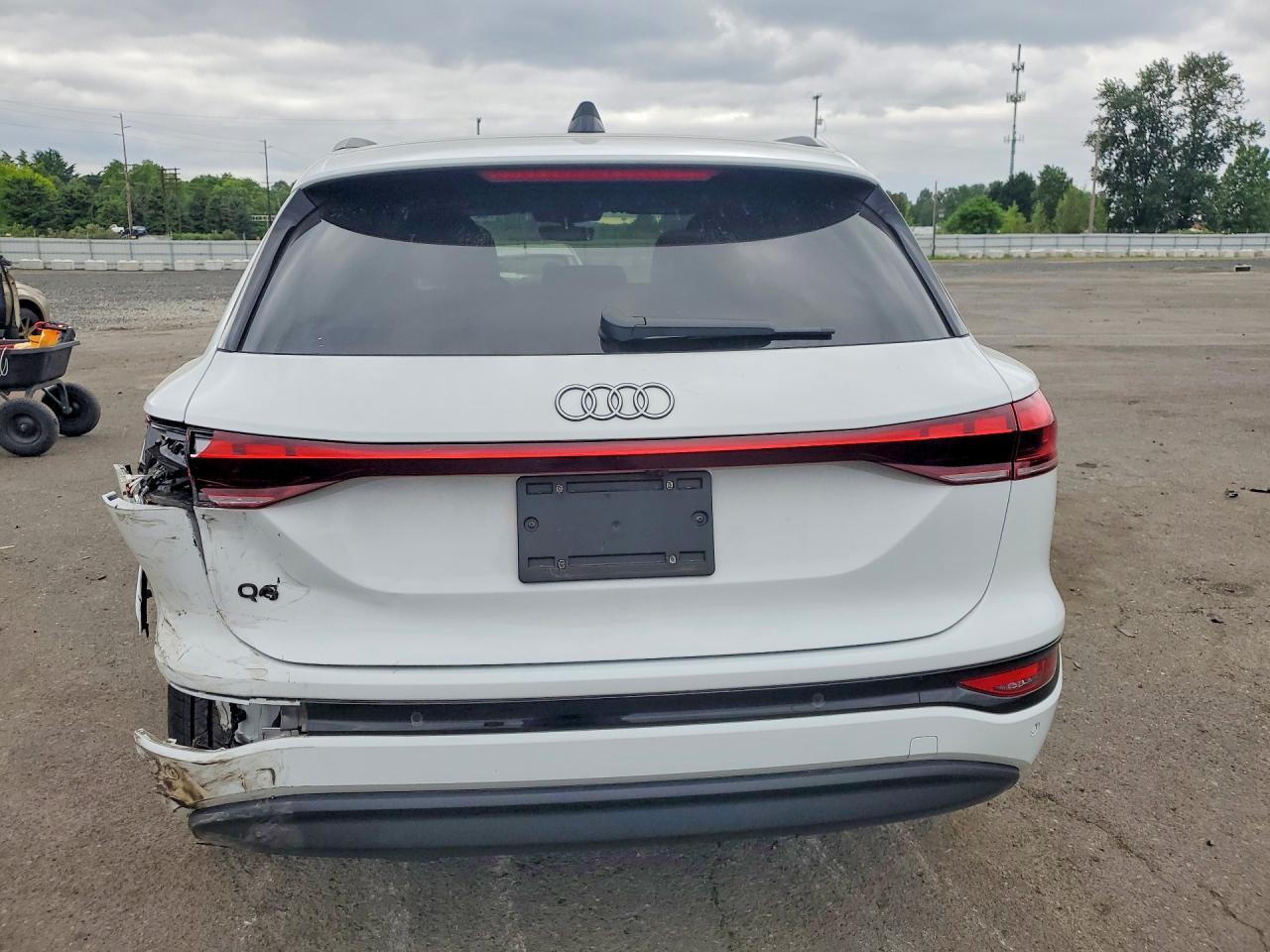 2025 Audi Q6 E-Tron Premium - Фото 6