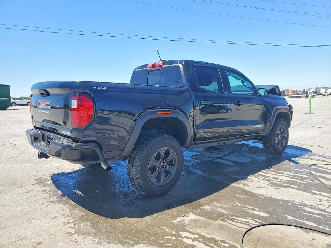 2024 GMC Canyon Elevation - Image 3
