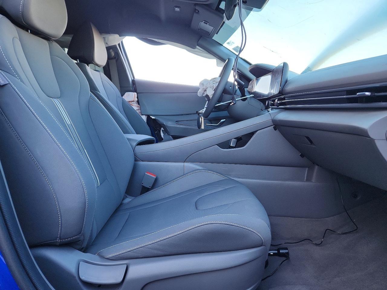 2024 Hyundai Elantra Blue - Фото 7