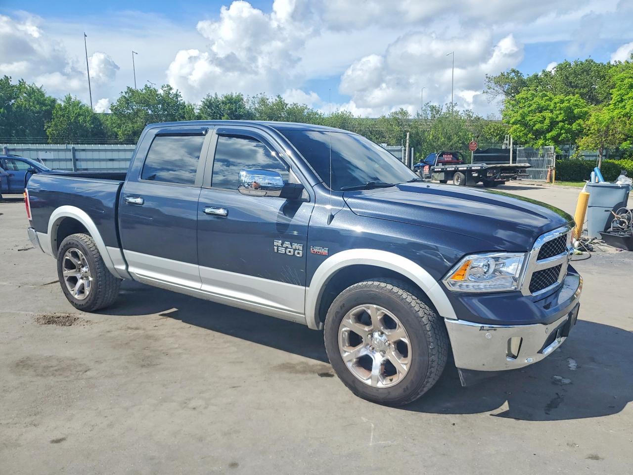 2018 Ram 1500 Laramie - Фото 4