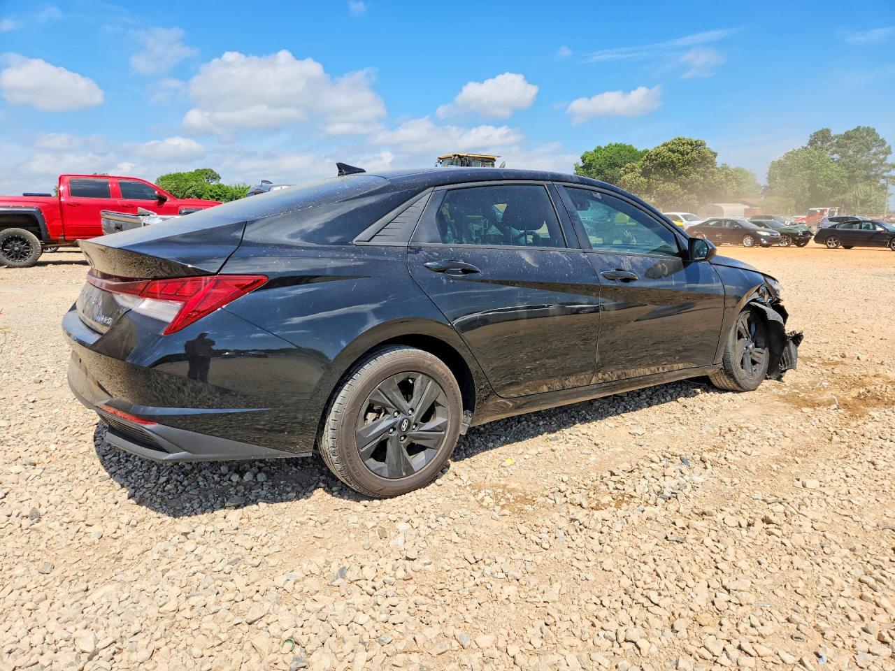 2023 Hyundai Elantra Blue - Фото 3