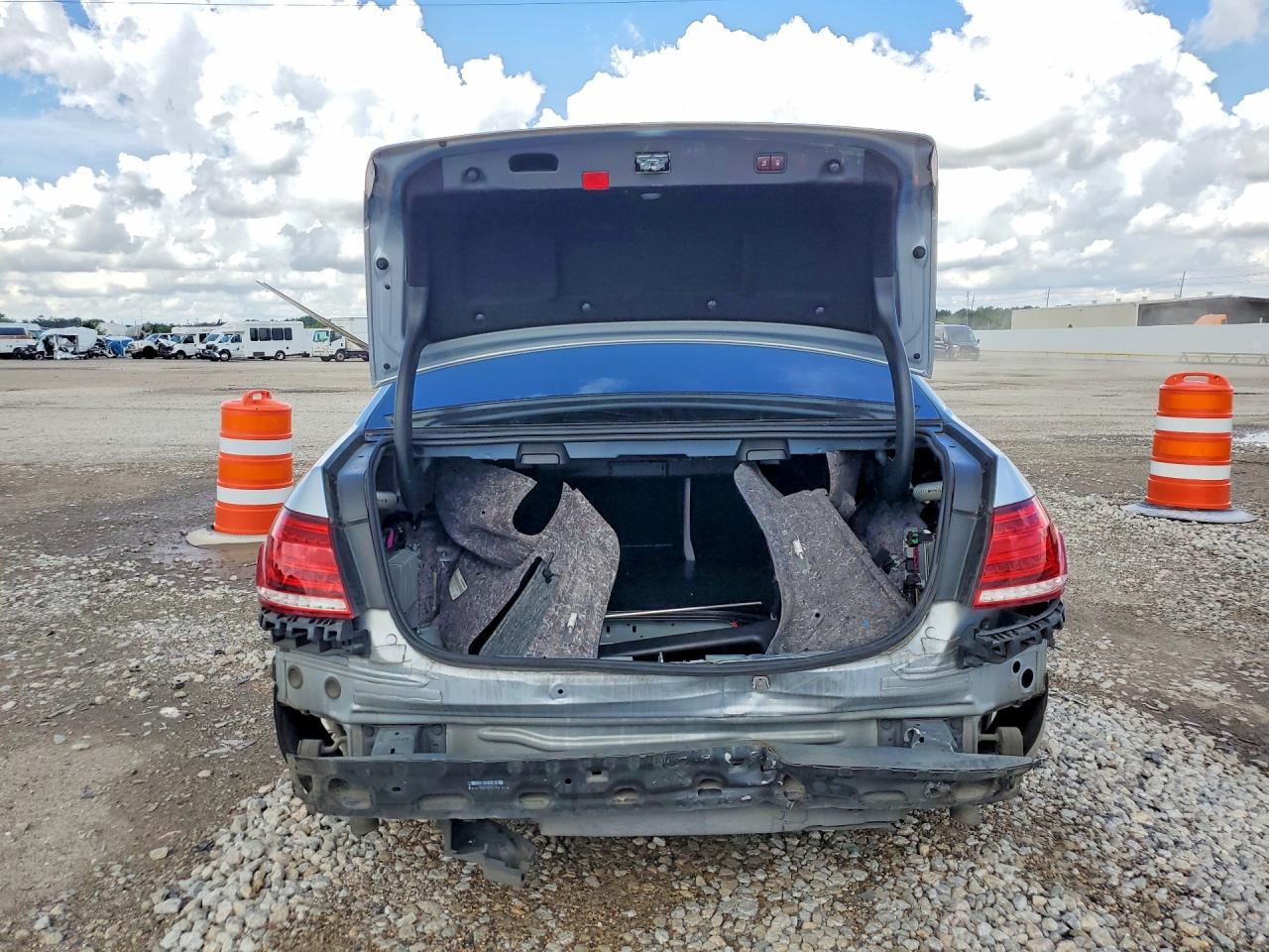 2016 Mercedes-Benz E Class E350 4D Seda - Фото 6