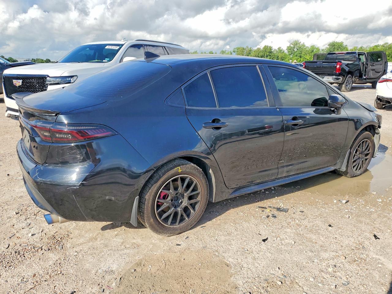 2021 Toyota Corolla Le - Фото 3