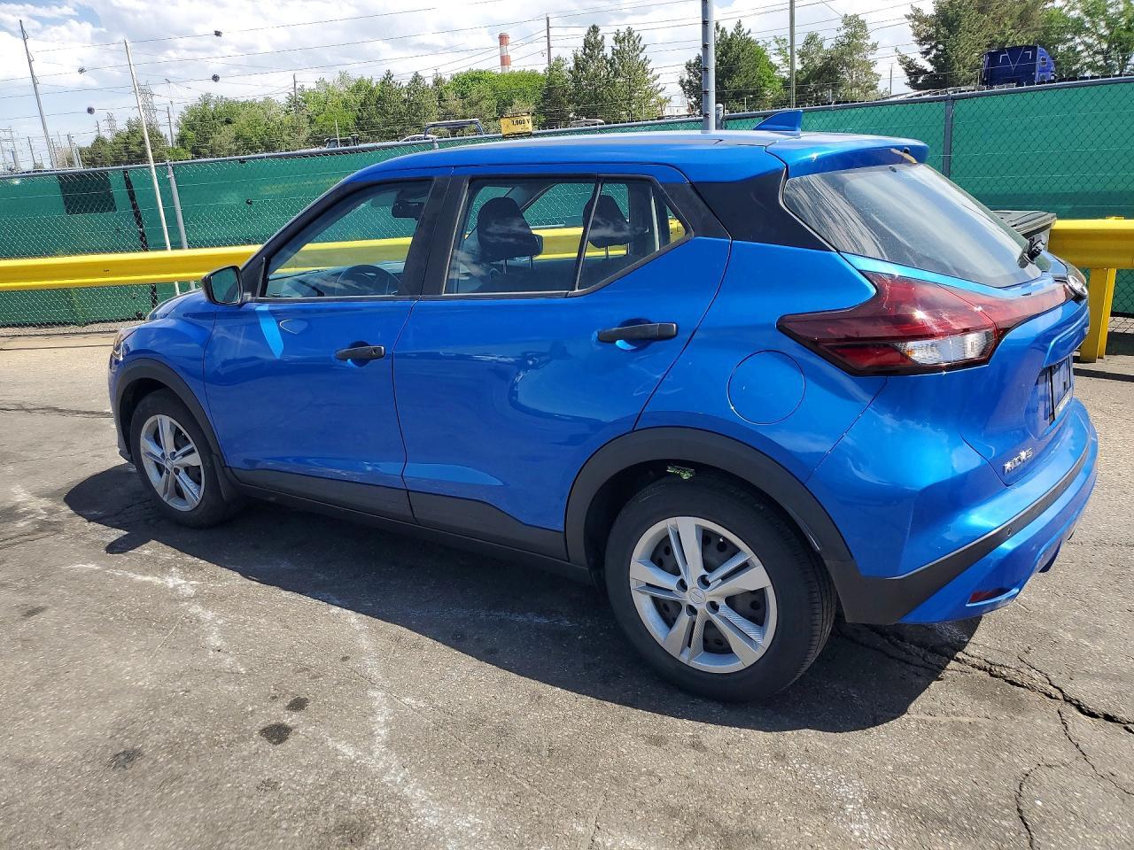 2022 Nissan Kicks S - Image 2