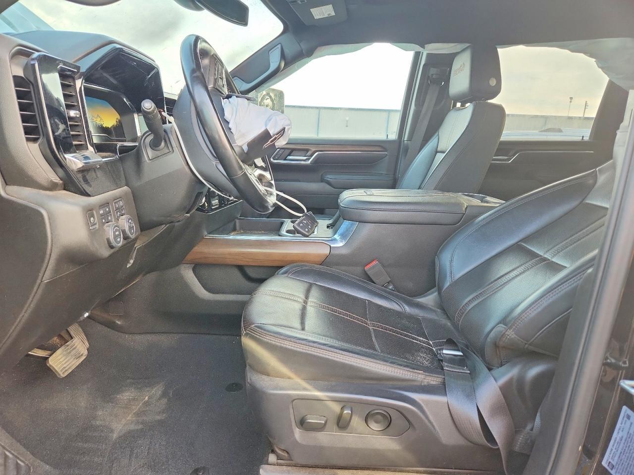2024 Chevrolet Silverado K3500 High Country - Image 7