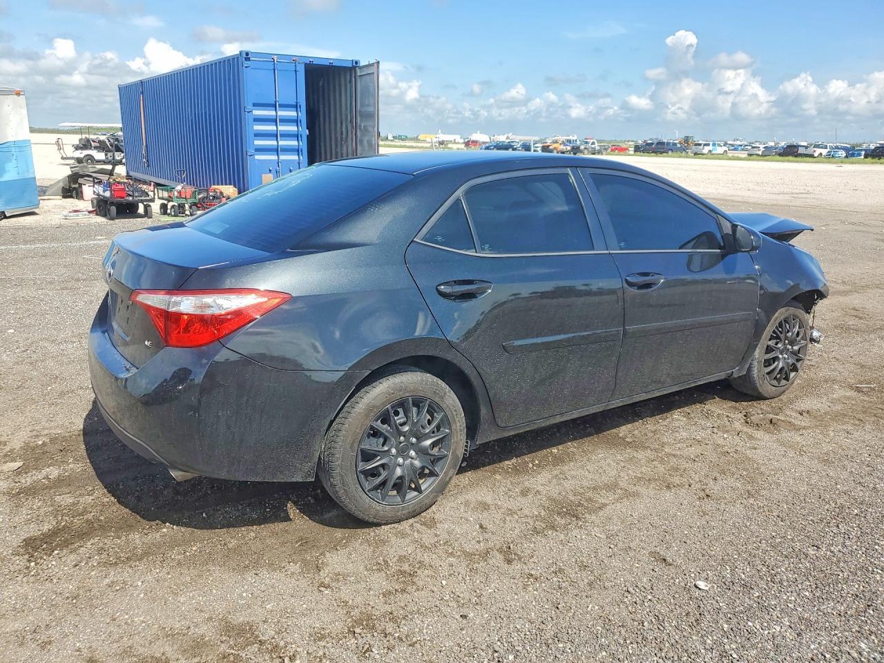 2015 Toyota Corolla Le - Фото 3