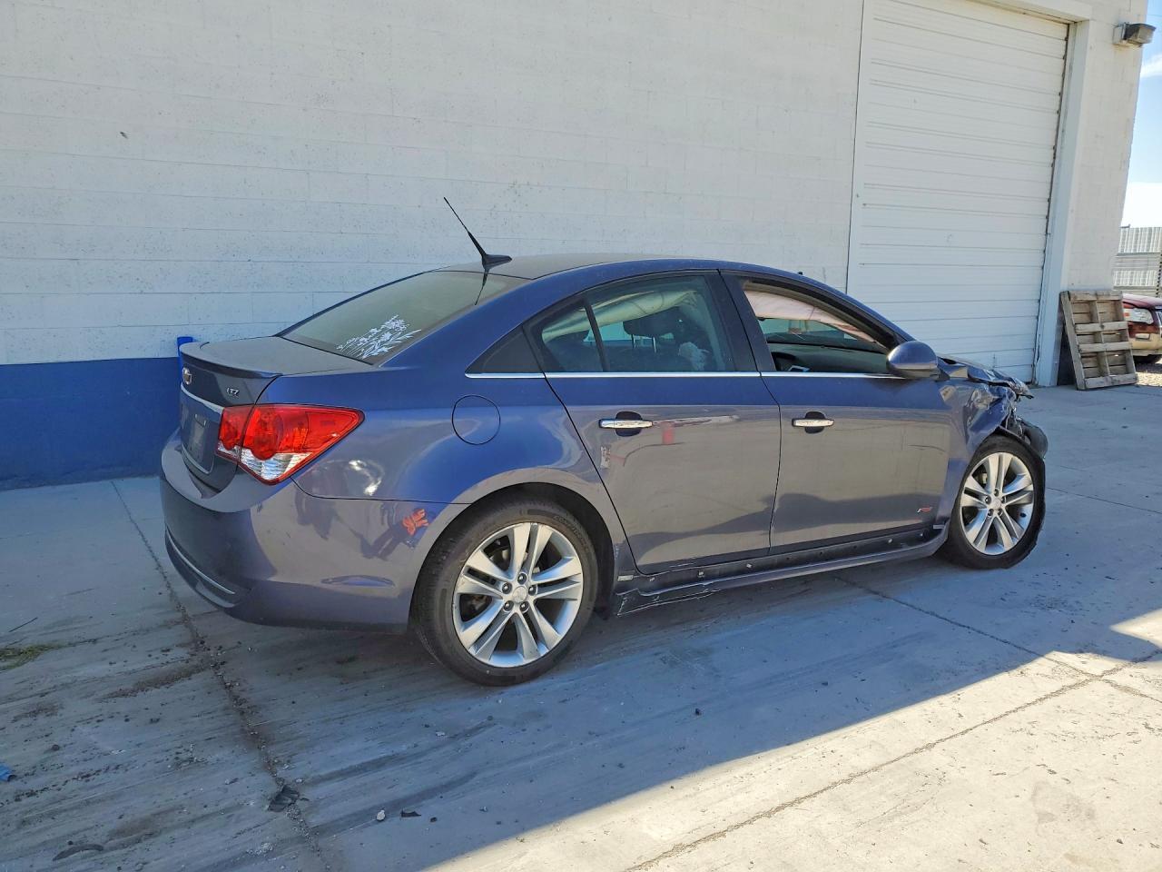 2013 Chev Cruze - Image 3