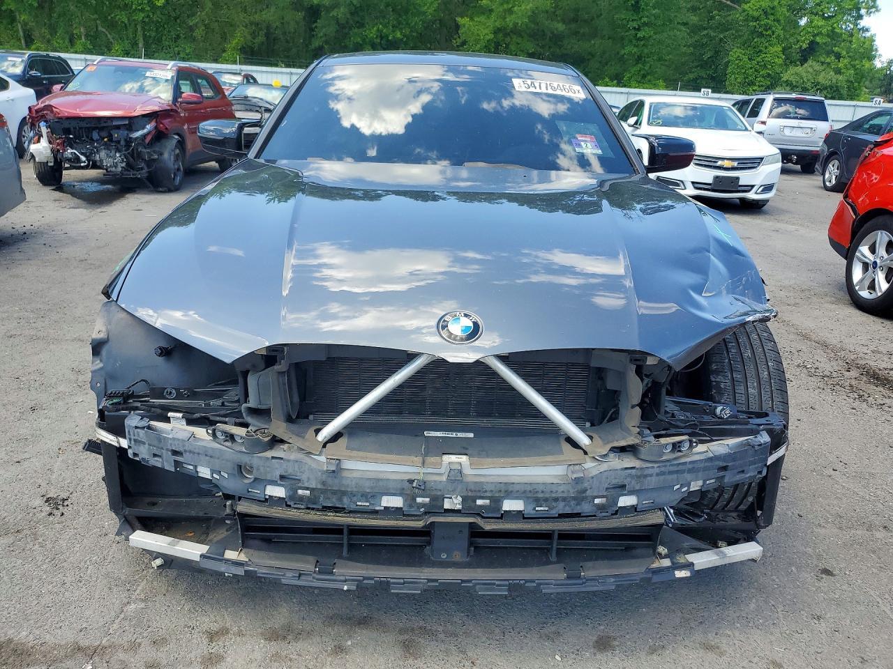 2019 BMW 330Xi - Фото 5