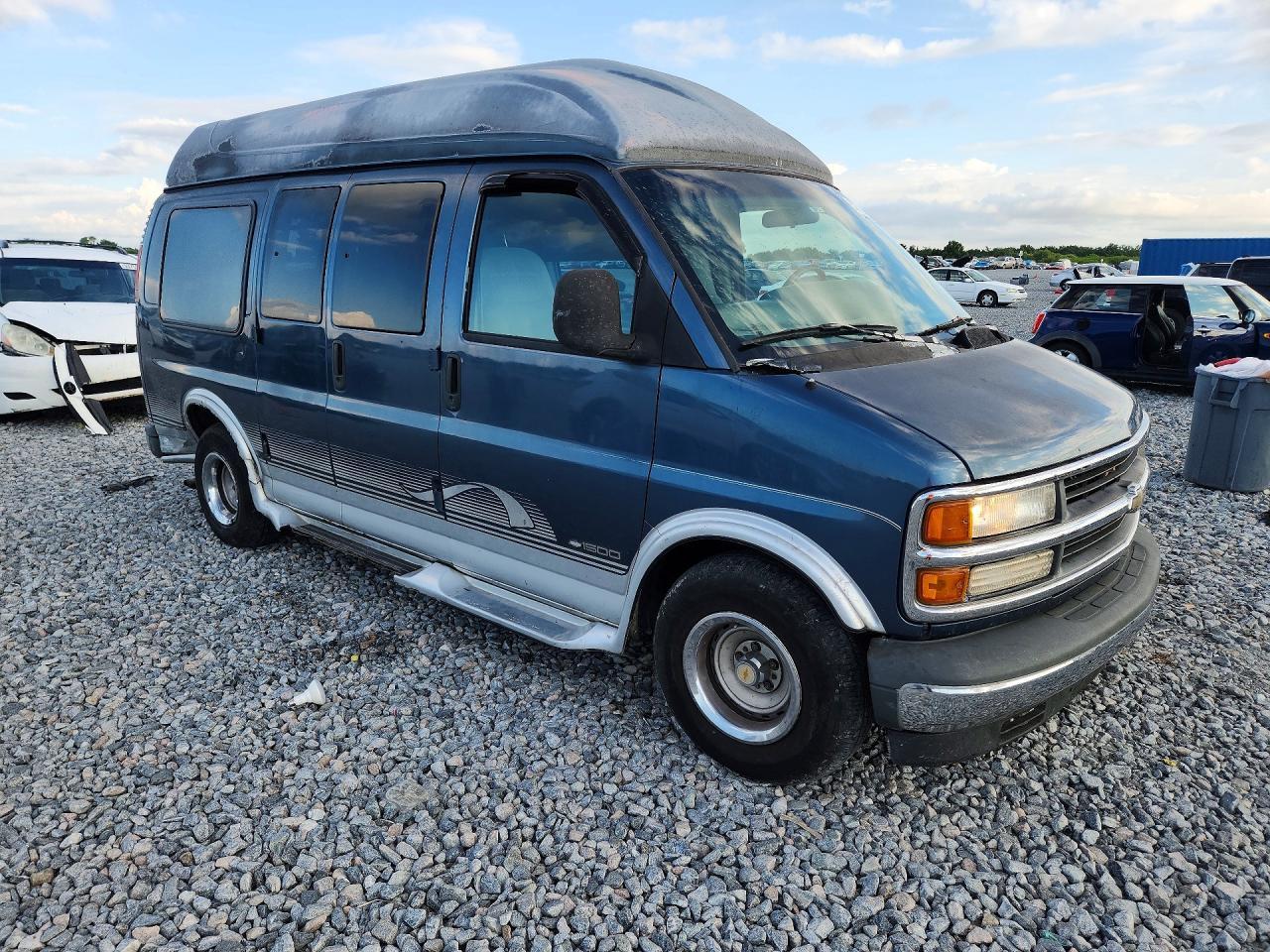 1999 Chevrolet Express G1500 - Фото 4