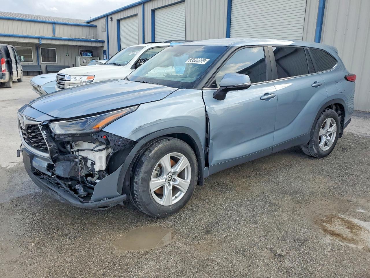 2023 Toyota Highlander Hybrid Le