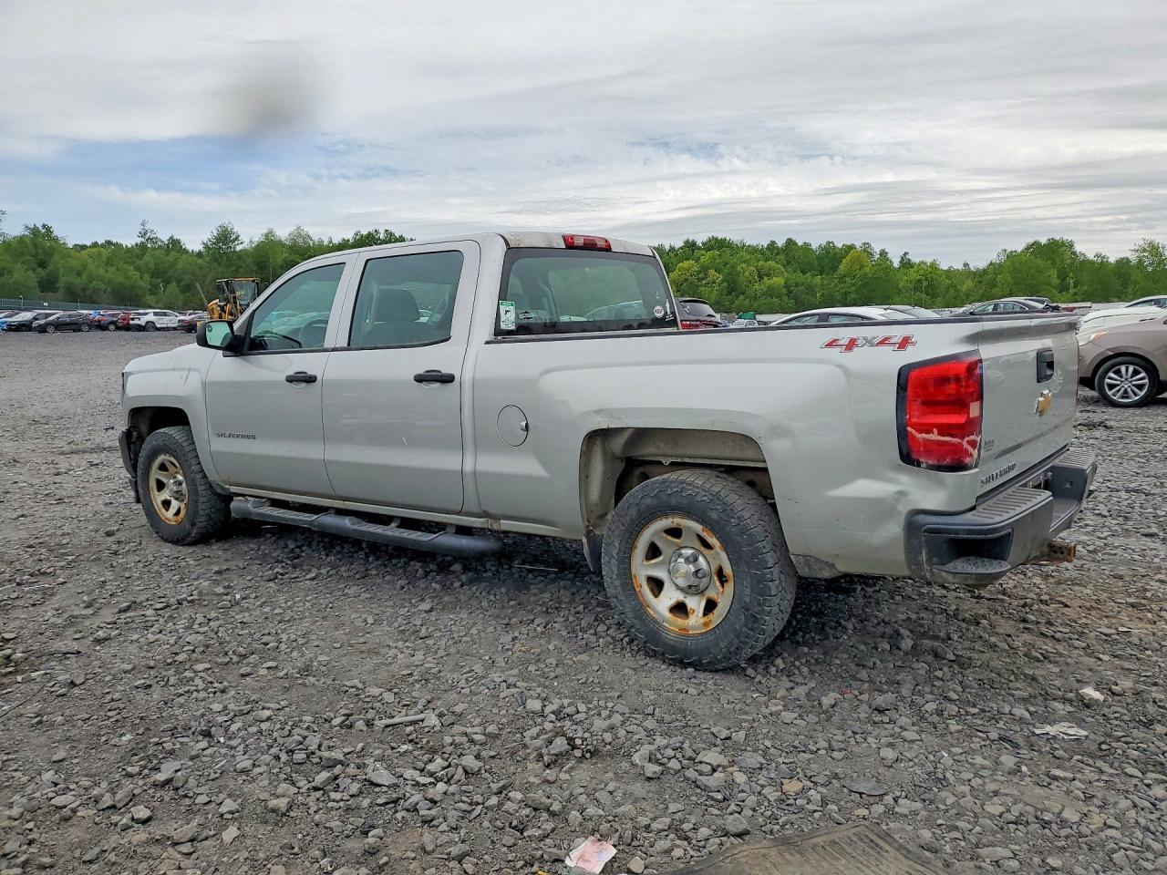 2016 Chevrolet Silverado K1500 - Image 2