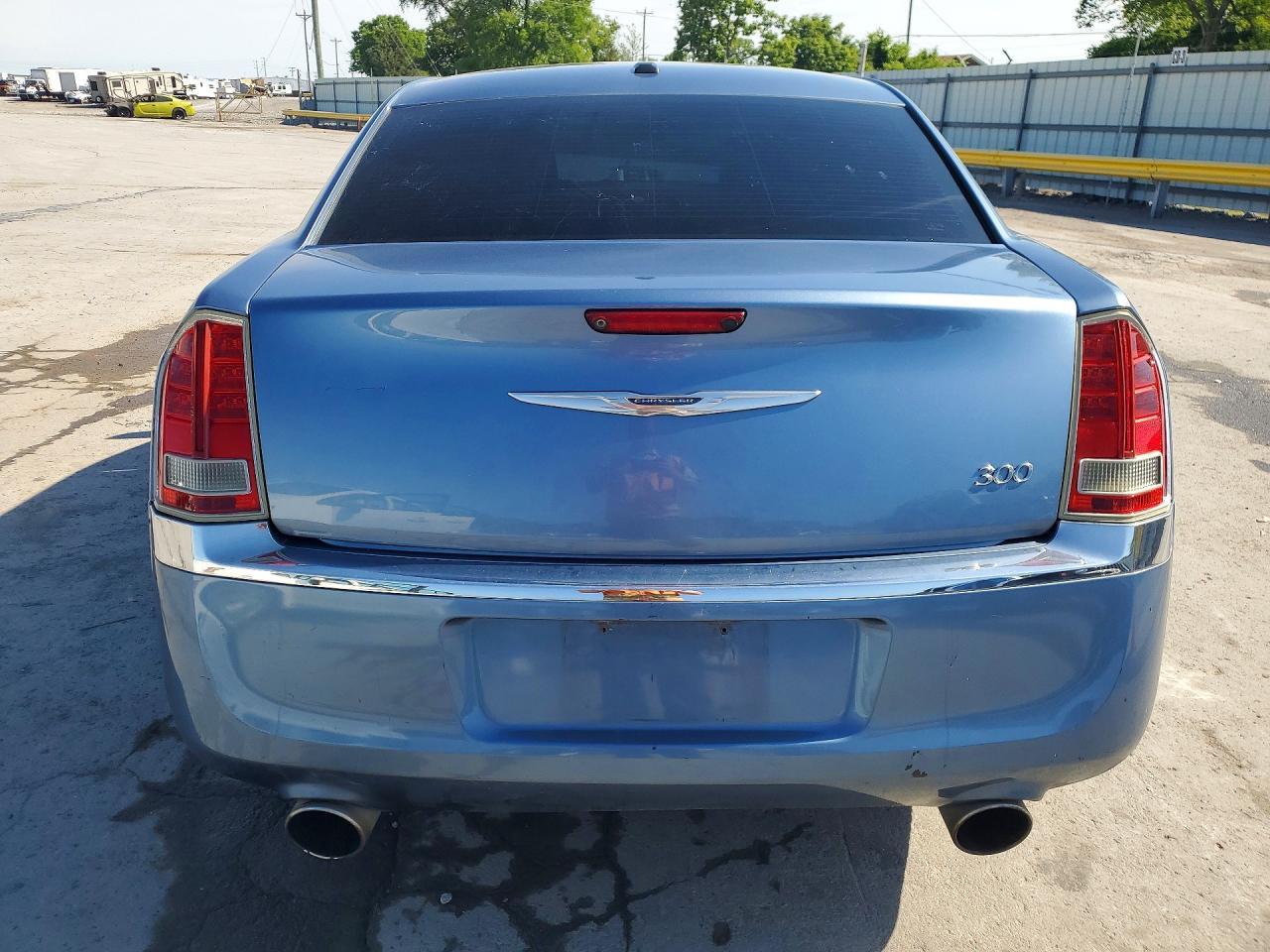 2011 Chrysler 300 Limited - Фото 6