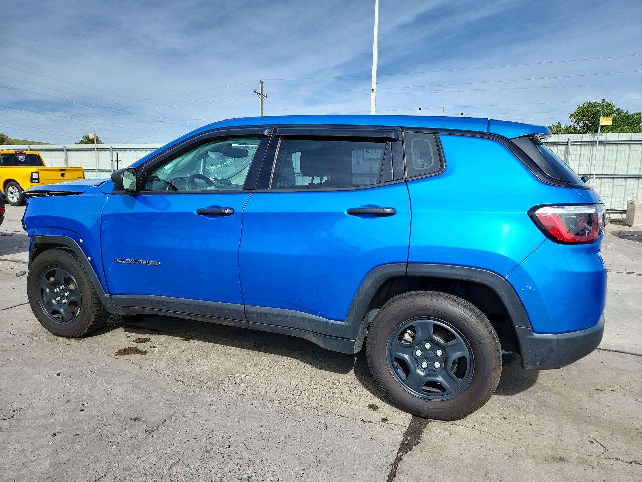 2021 Jeep Compass - Фото 2
