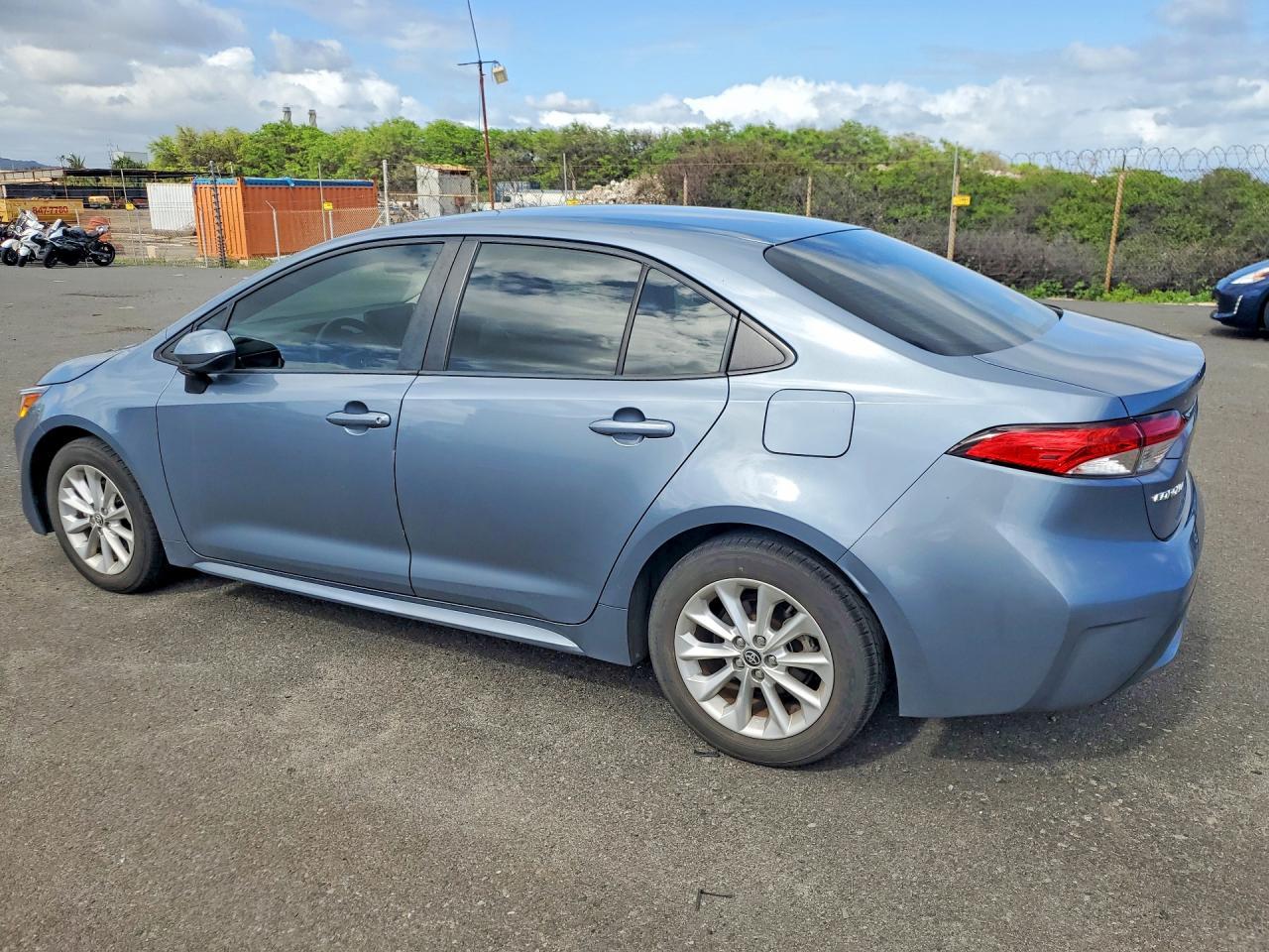 2022 Toyota Corolla Le - Фото 2