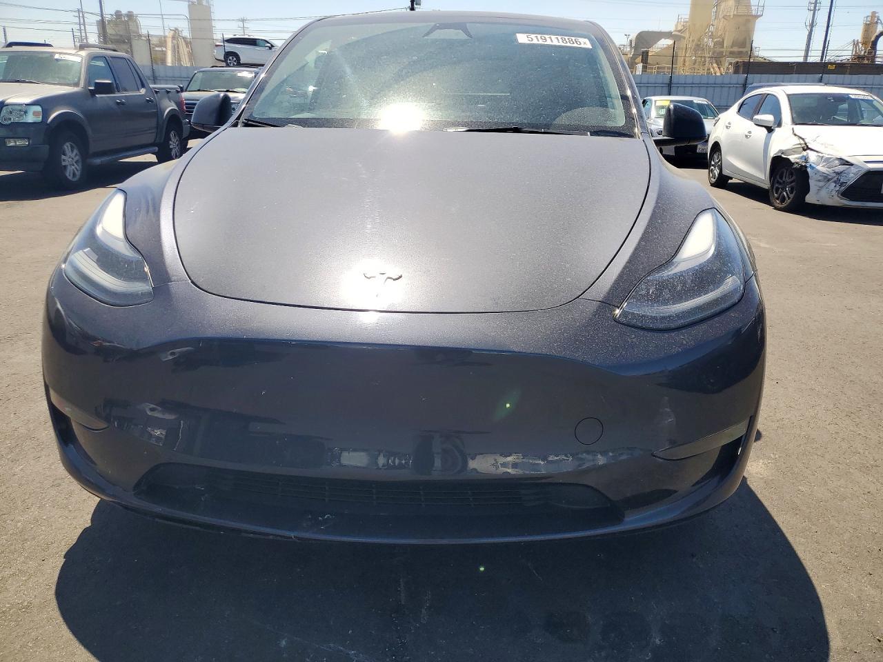 2024 Tesla Model Y - Фото 5