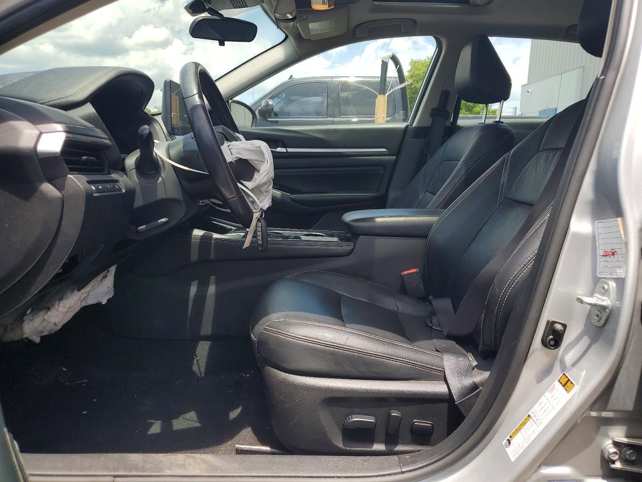 2023 Nissan Altima Sl - Image 7