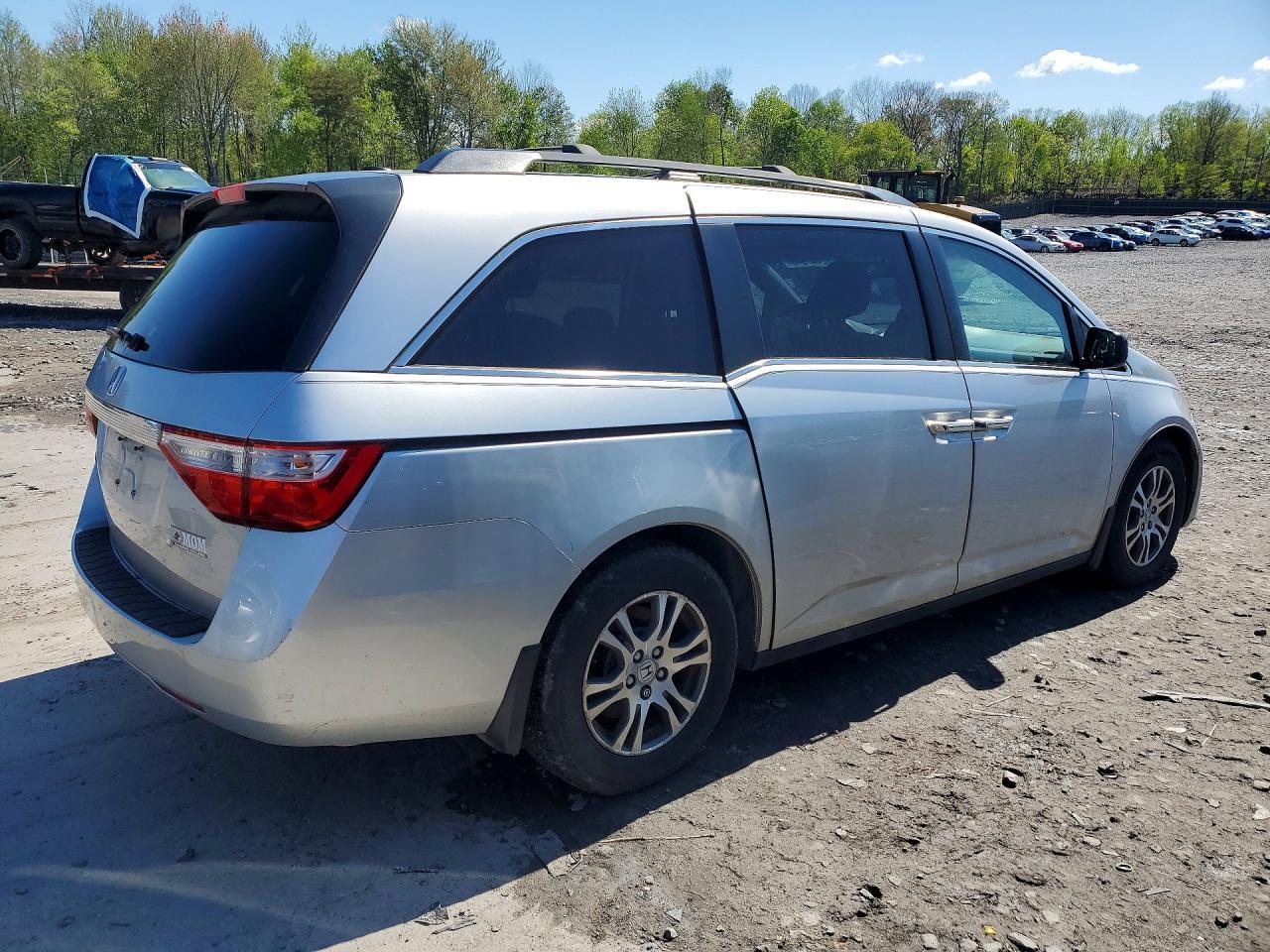 2013 Honda Odyssey - Фото 3