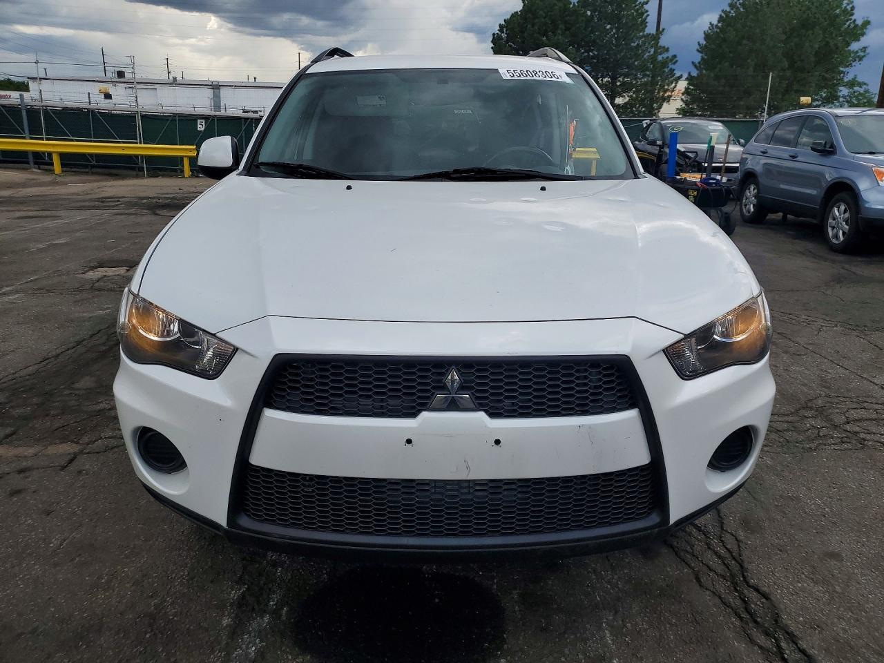 2010 Mitsubishi Outlander Es - Image 5