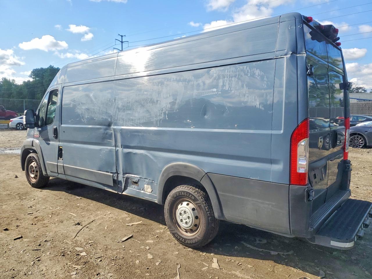 2021 Ram Promaster 3500 Delivery Van - Фото 2