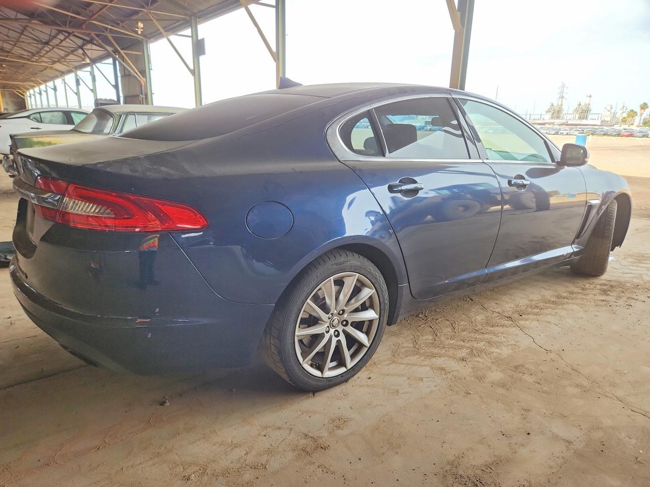 2013 Jaguar Xf - Фото 3