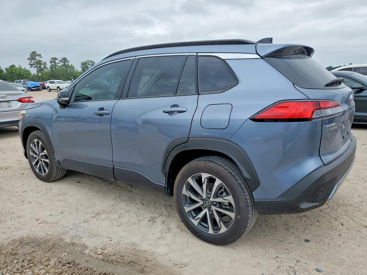 2025 Toyota Corolla Cross Xle - Фото 2
