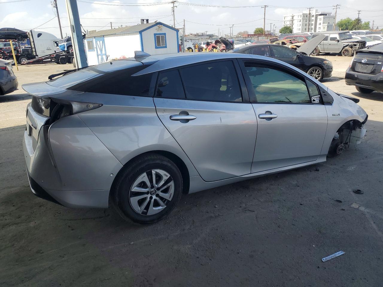 2018 Toyota Prius Two - Фото 3