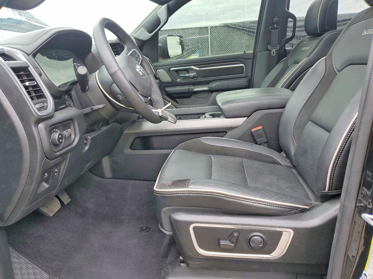 2025 Ram 1500 Laramie - Image 7