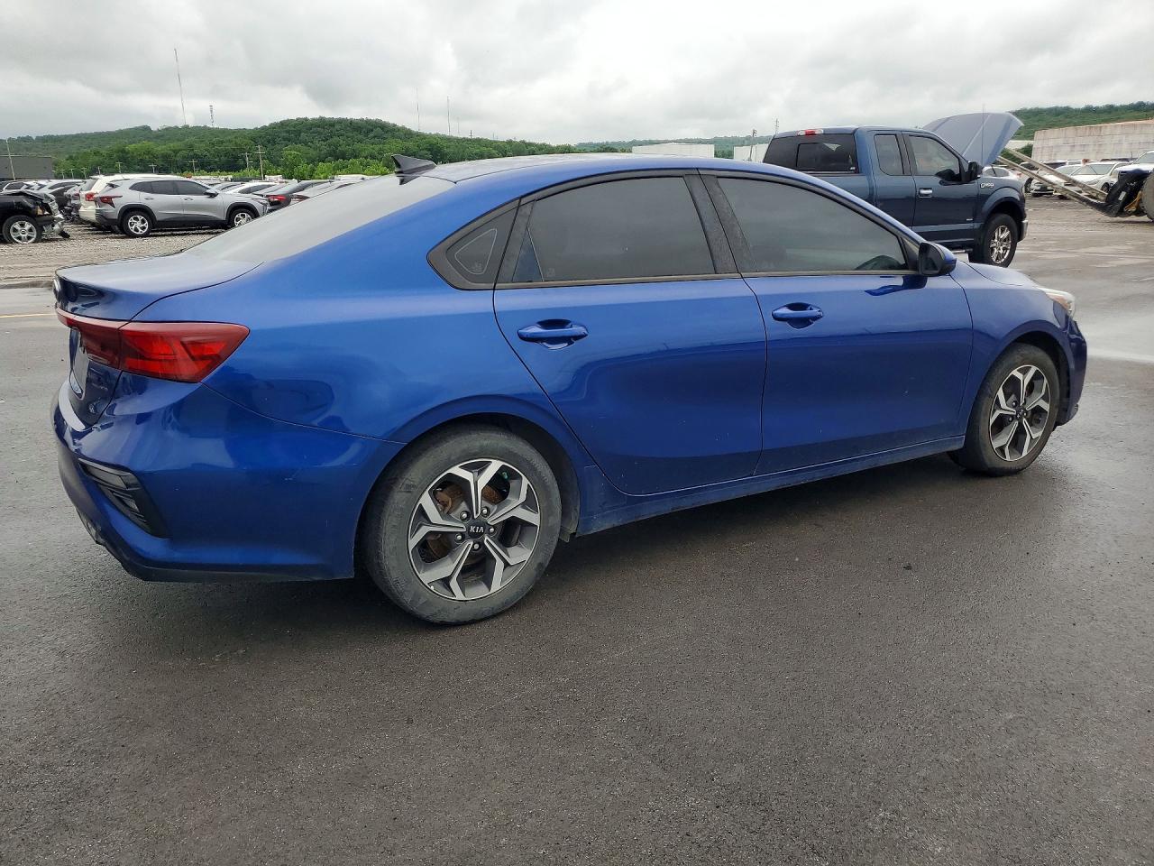 2020 Kia Forte Lxs - Image 3