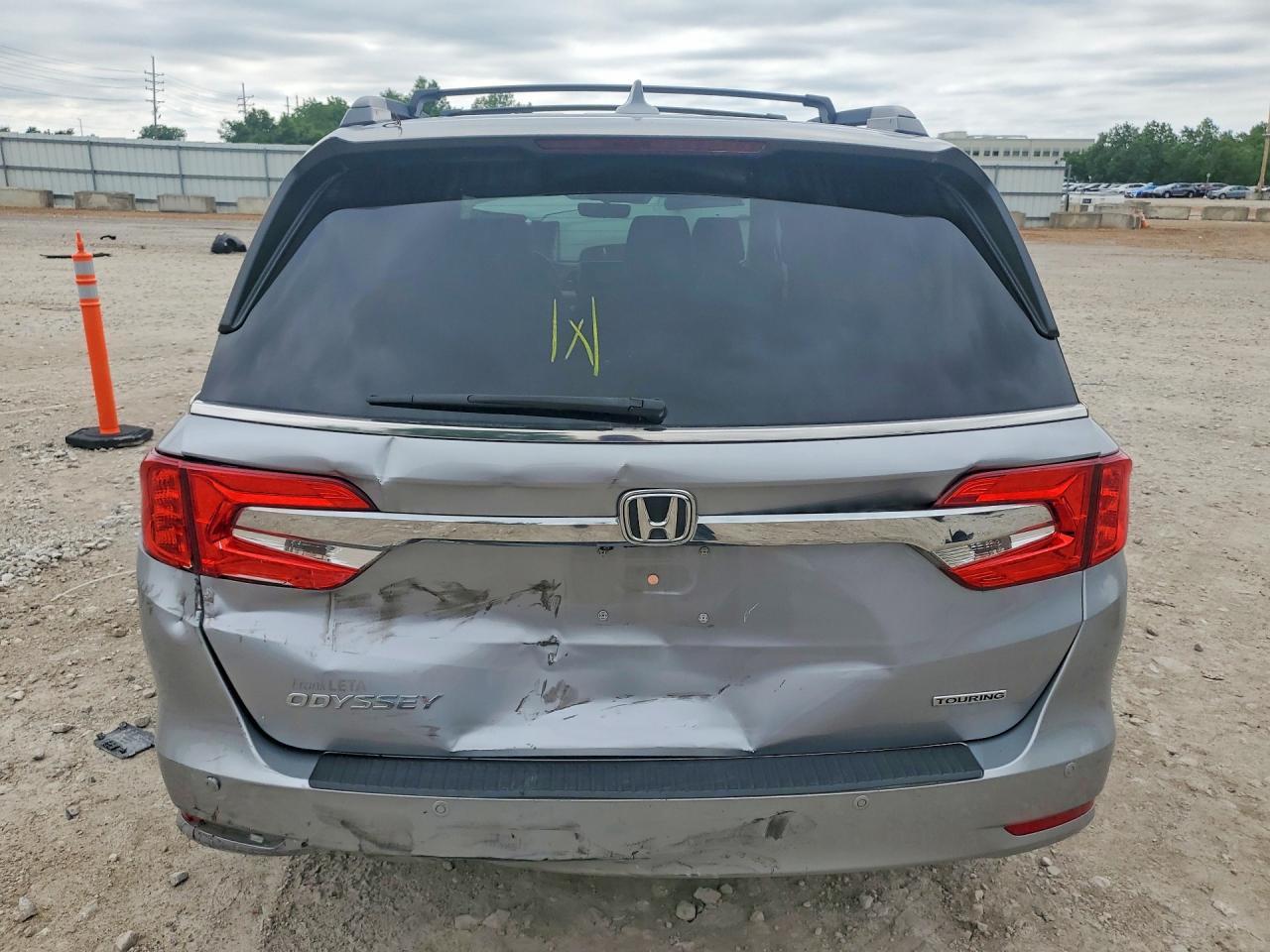 2018 Honda Odyssey Touring - Фото 6